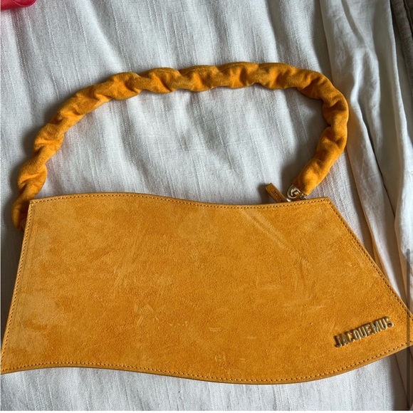 JACQUEMUS Orange Suede 'La Vague' Bag - USED - Picture 5 of 12